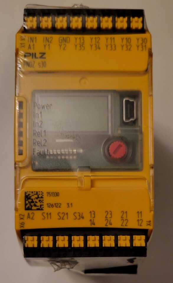 PILZ 751330 PNOZ s30 Safety Relay New