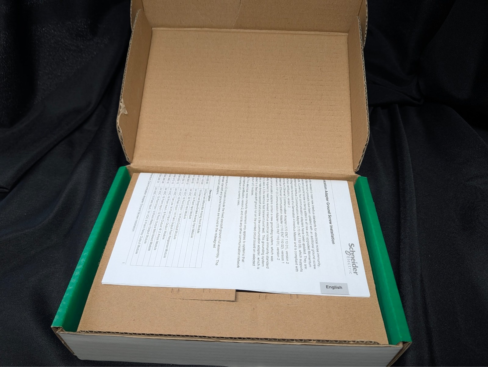 SCHNEIDER 170AAI03000 ANALOG INPUT 8 CH.DIFF ( NEW IN BOX )