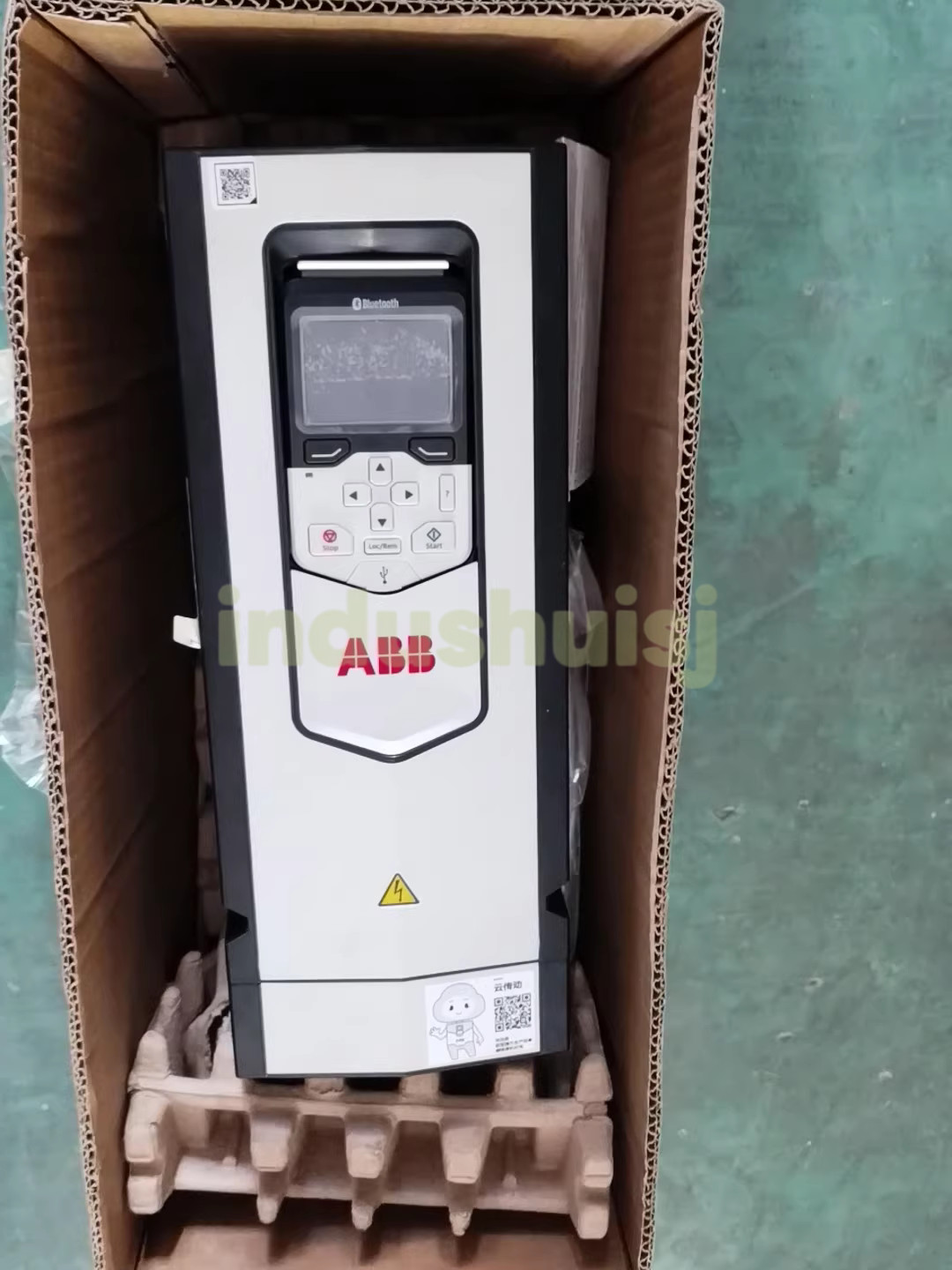 ACS880-01-12A6-3 1PCS NEW ABB Frequency Converter Free shipping One-year warrant