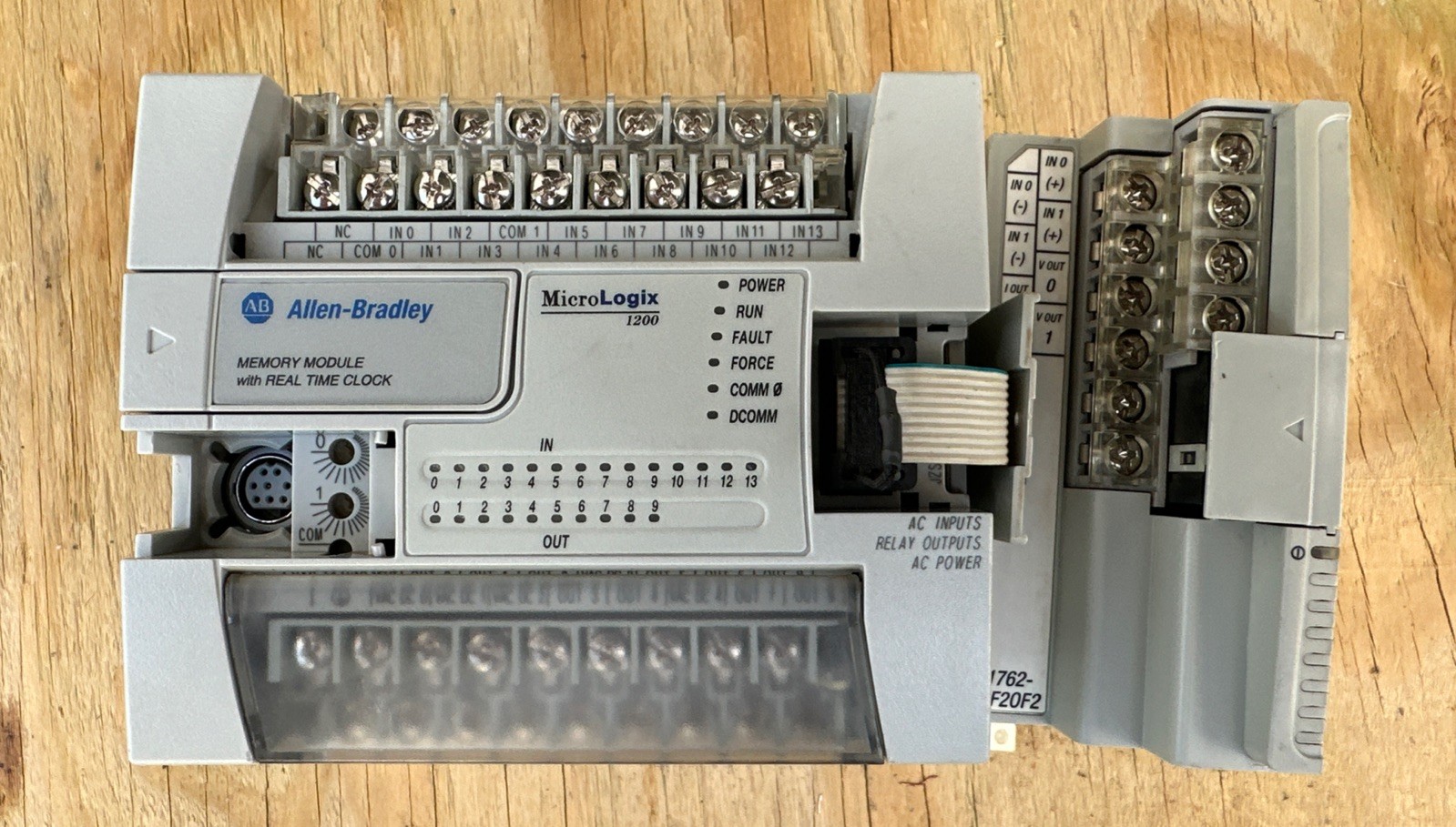 Allen Bradley MicroLogic 1200 1762-L24AWA Ser C Rev H