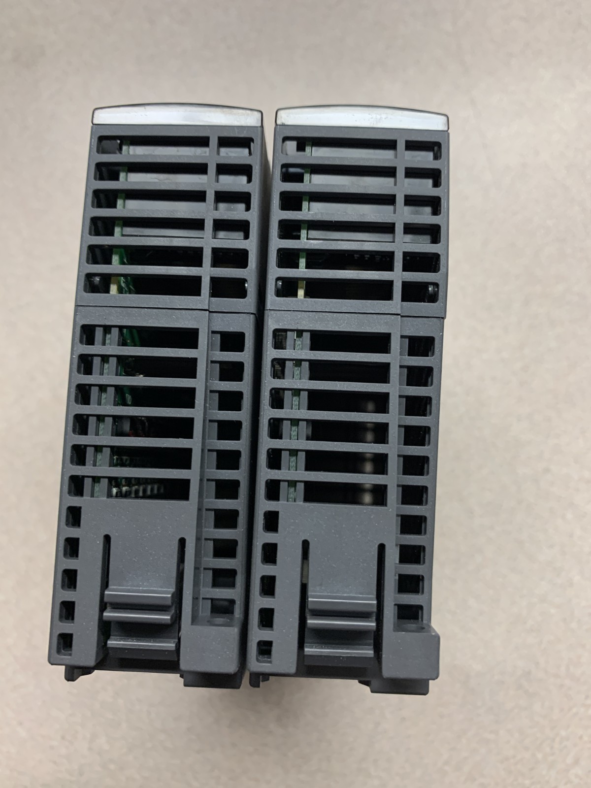 Mitsubishi MELSEC-Q Model: QH42P Input / Output Unit Lot of 2
