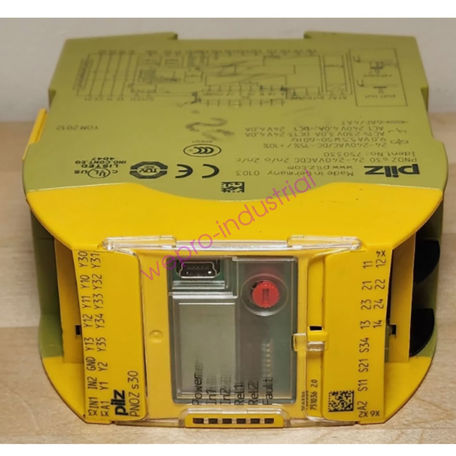 1PCS Pilz 750330 PNOZ s30 Safety Relay, No Wire Terminals