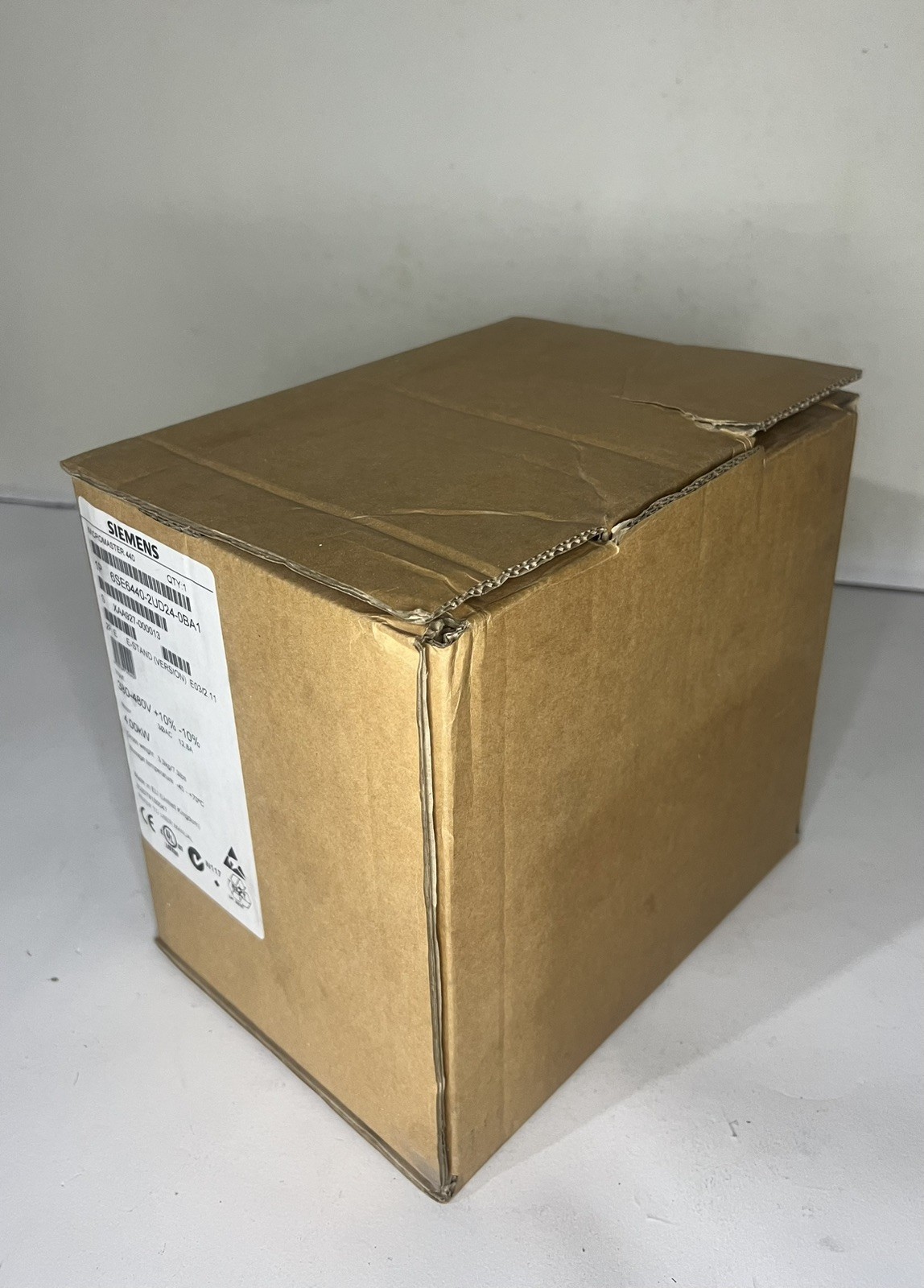 Siemens Micromaster 6SE6440-2UD24-0BA1