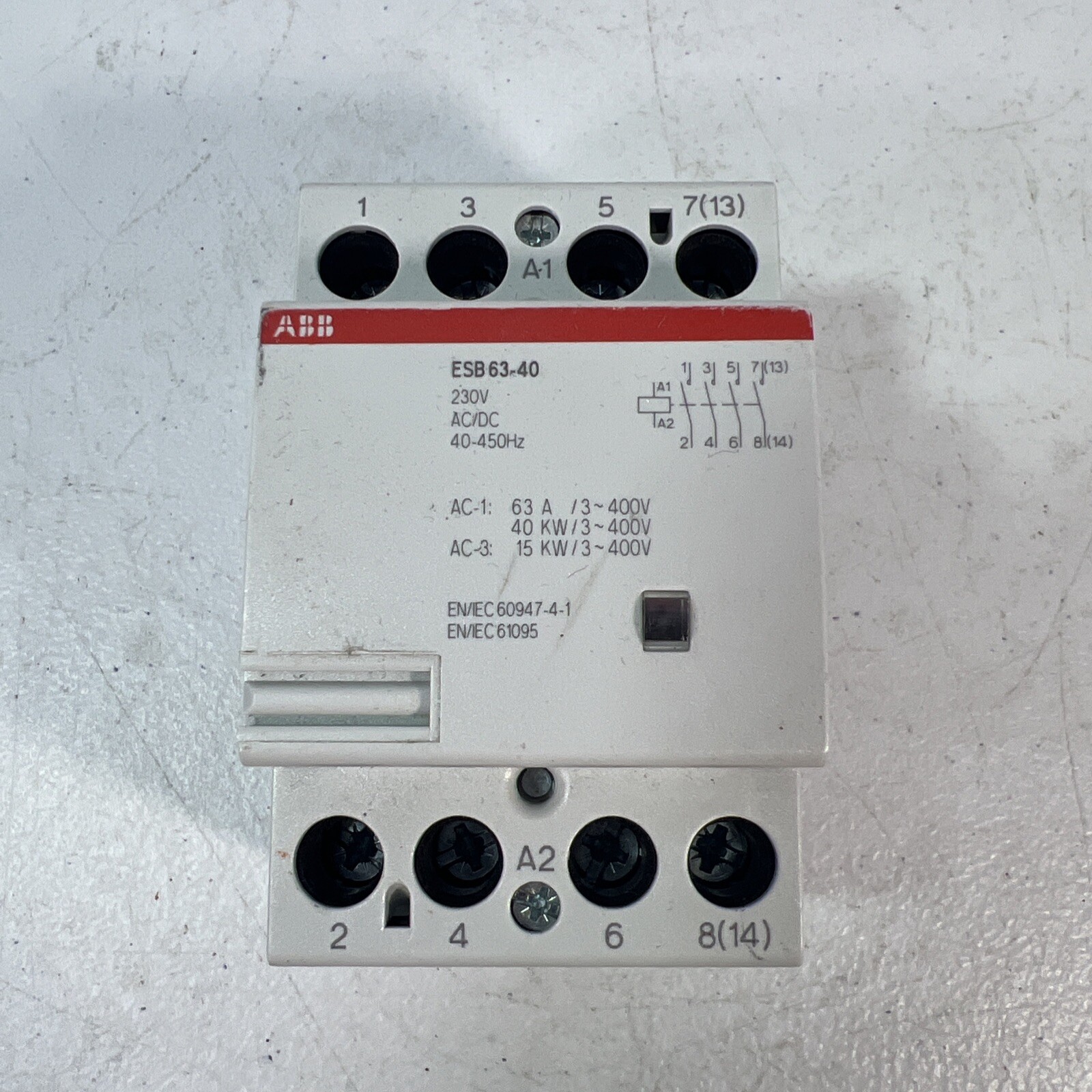 ABB ESB 63-40 White 110V AC/DC 40-450 Hz 7-Phases 4 Pole Power Contactor Module