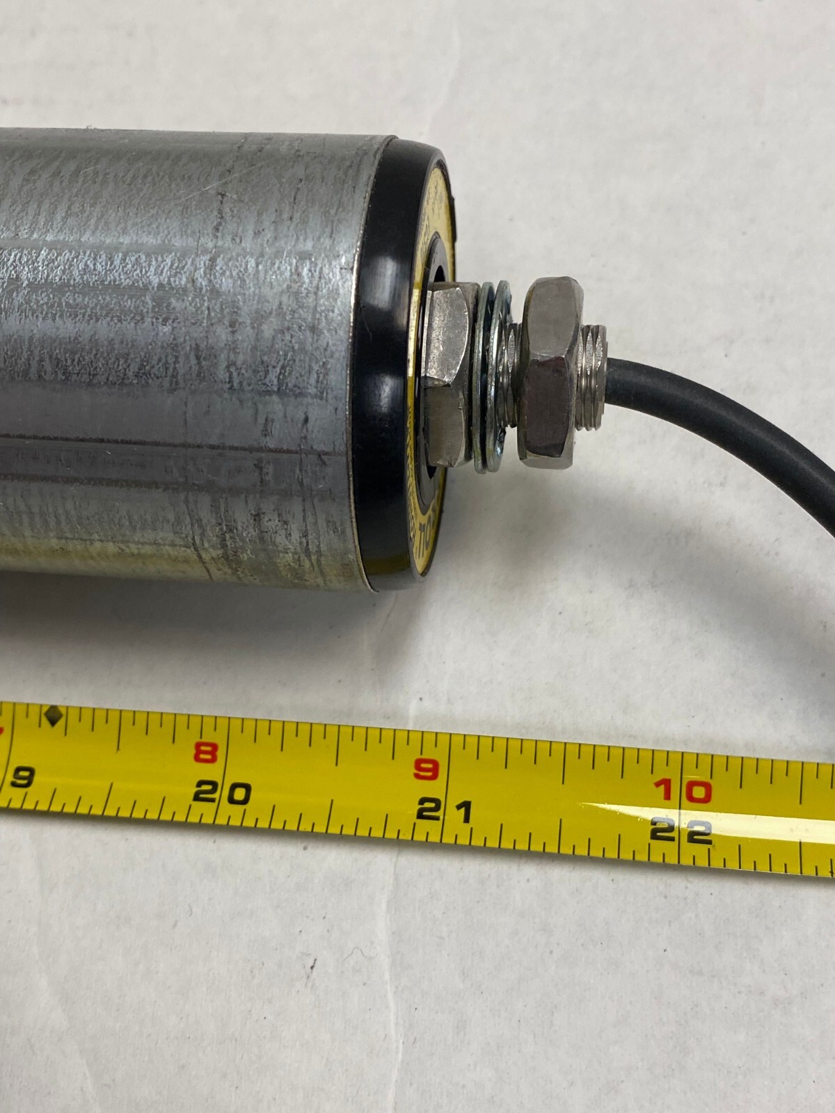 INTERROLL EC310 16:1 MDR ROLLERDRIVE 24V 21″ BETWEEN FRAME CONVEYOR DRIVE ROLLER