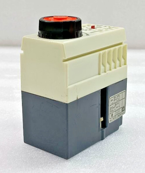 TELEMECANIQUE CA2-FT/FR 111 220V 60Hz NEW FAST SHIPPING