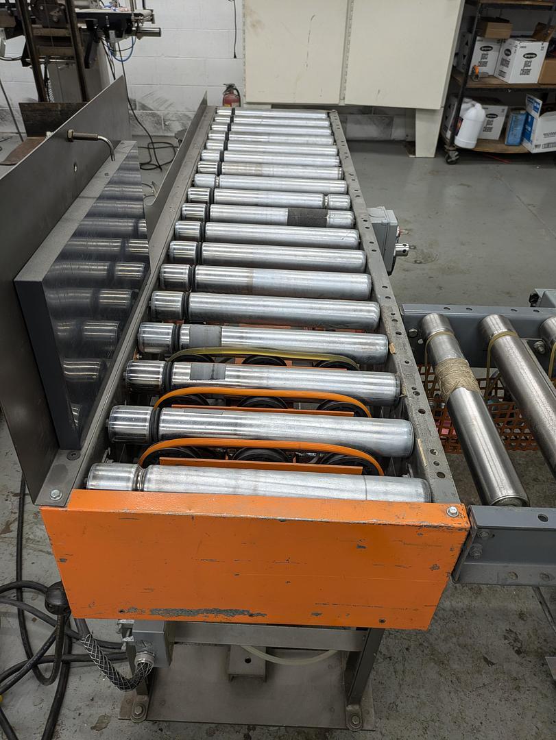 roller conveyor, 90 degree transition, pack station