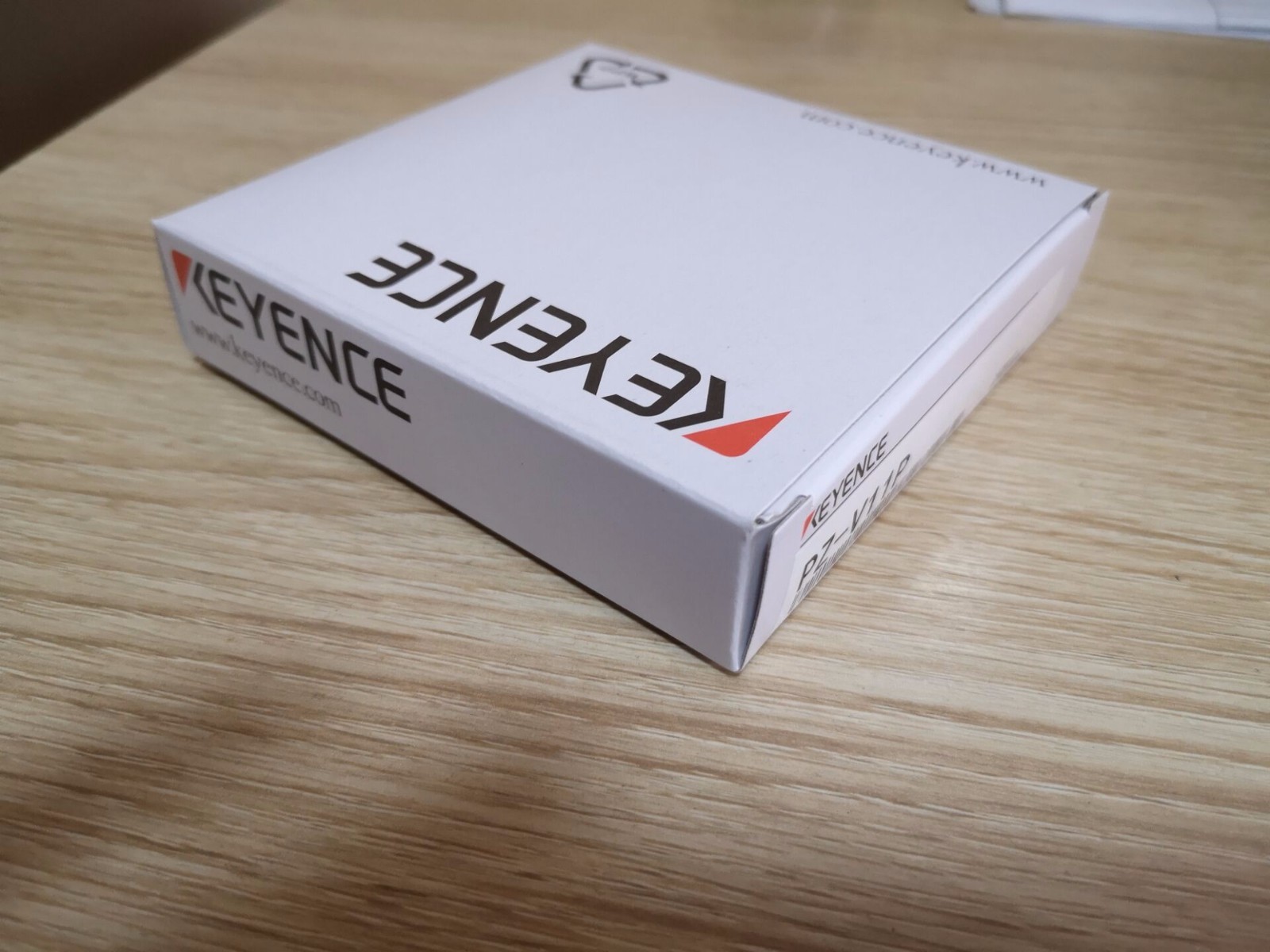 1PC New KEYENCE PZ-V11P Photoelectric Sensor PZV11P In Box