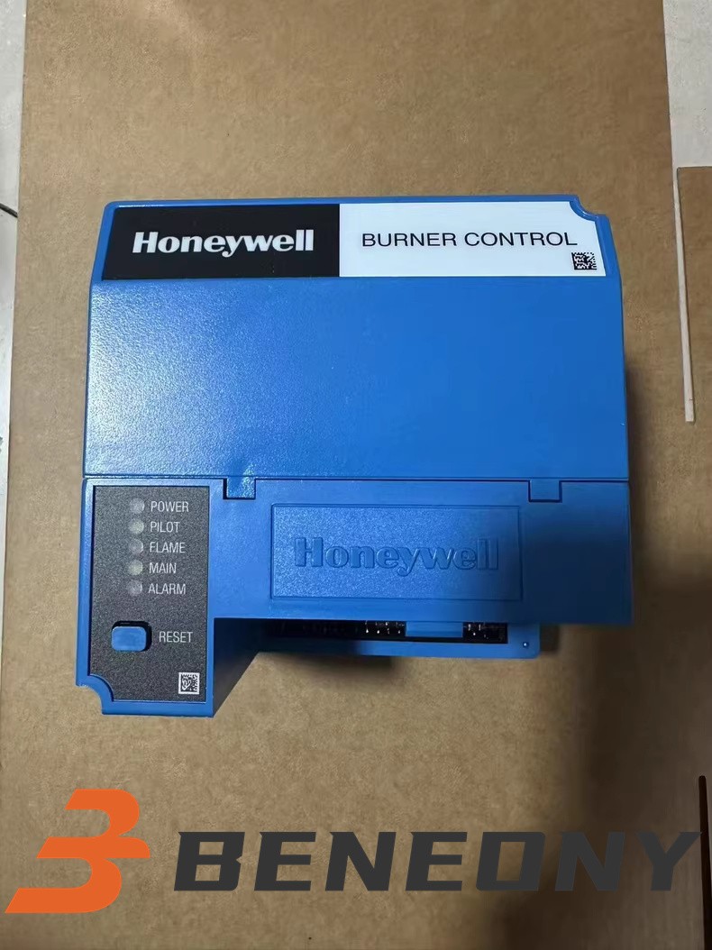 RM7840L1026 Honeywell Burner Control RM7840 L 1026 Fast Shipping DHL