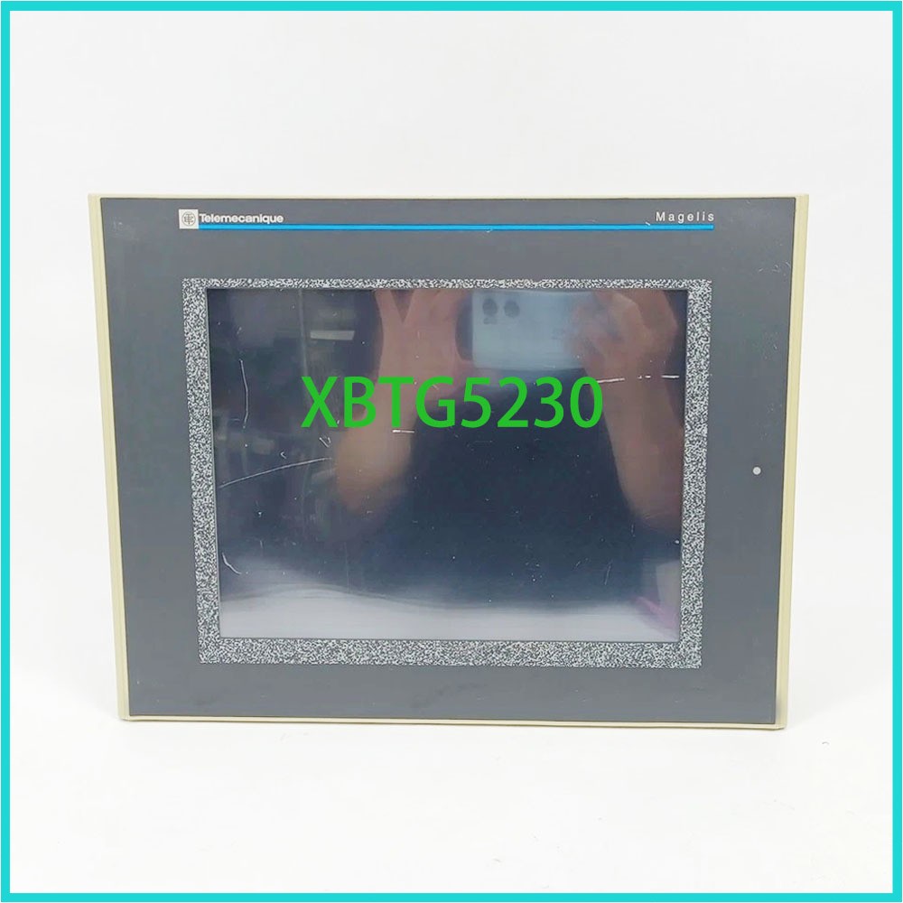 Brand new Schneide Touch Screen Panel XBTG5230 Human Machine Interface Module