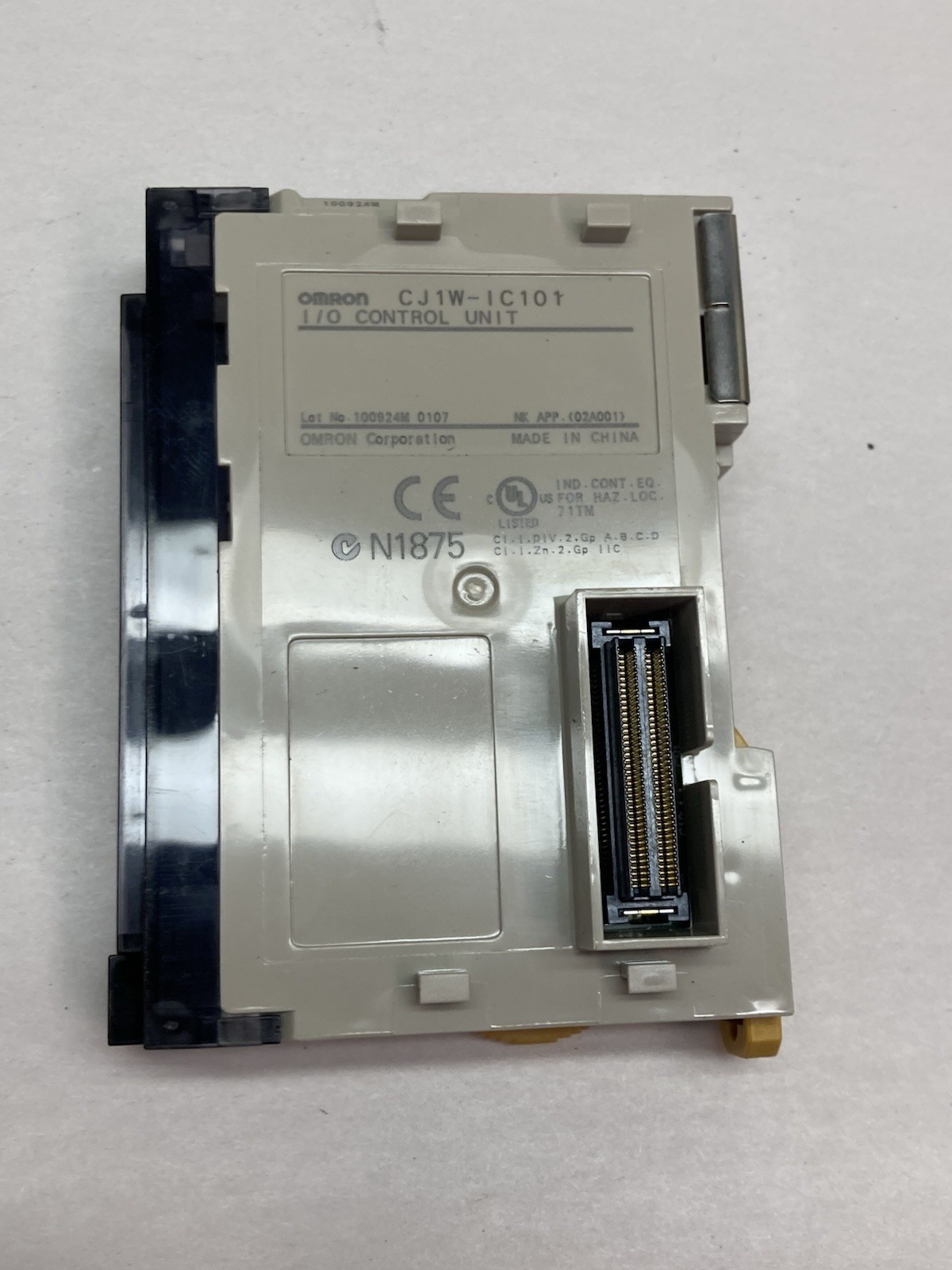Omron,CJ1W-IC101,I/O Control Module PLC IC101 Input Output