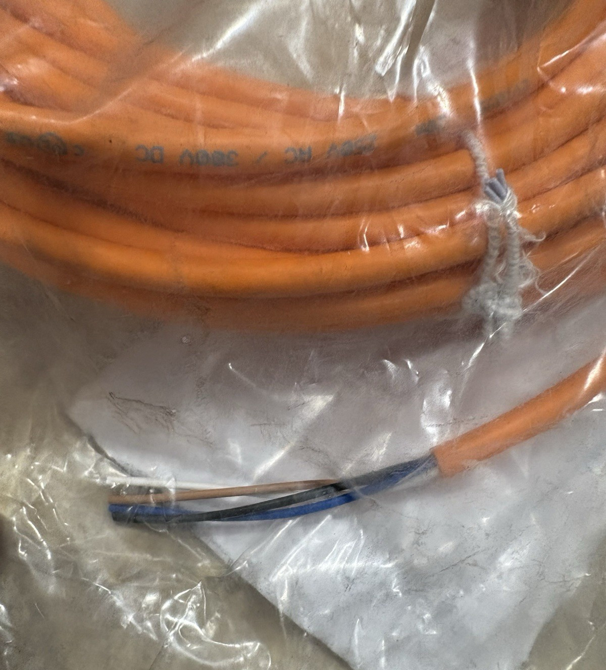 IFM EVT095 4-Pin Connecting Cable With Socket 20 Meters New!!!!