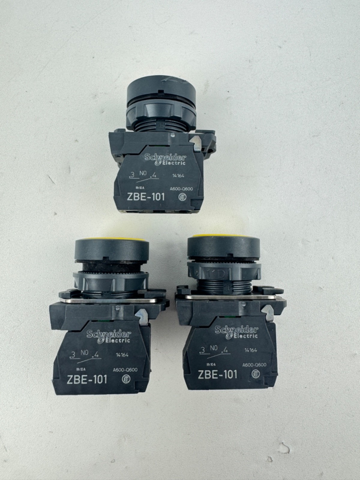 Schneider Electric ZBE-101 with Push Button *LOT OF 3*