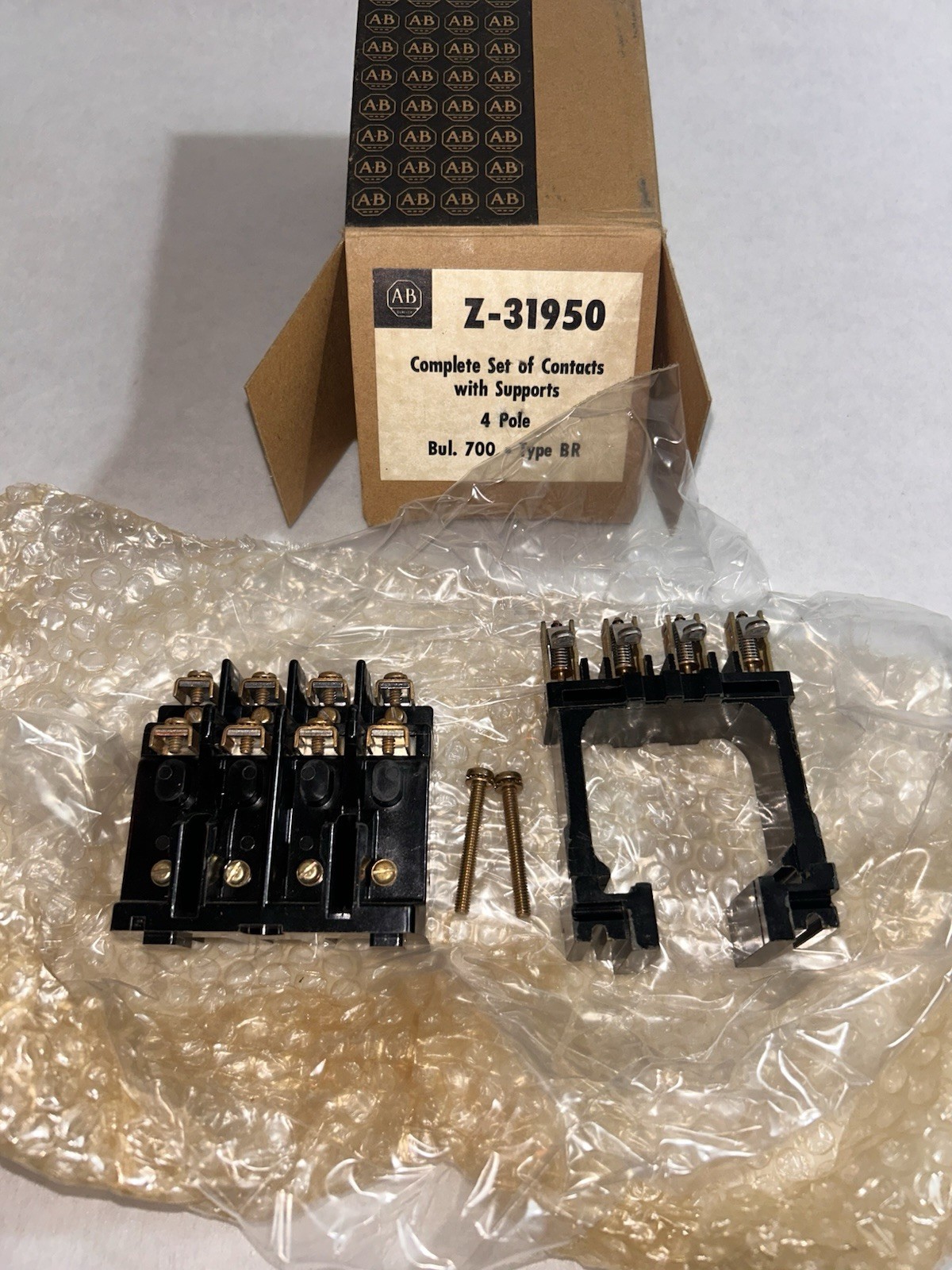 Allen-Bradley Z-31950 Bulletin 700 Set Of Contacts with Supports 4 Pole Type BR