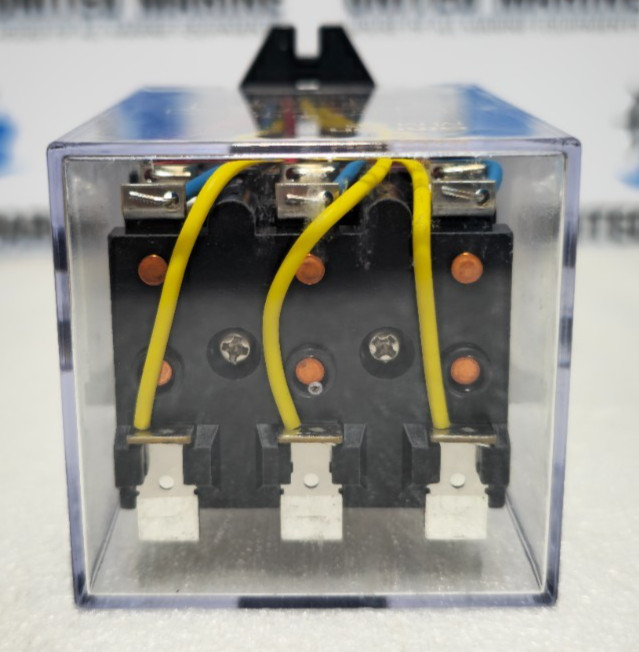 Omron MM3P Power Relay 11-Pin 200/220V DC
