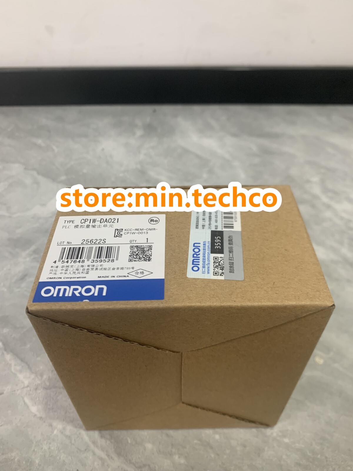 CP1W-DA021 New In Box Omron CP1W-DA021 Analog Output Unit PLC Module CP1WDA021