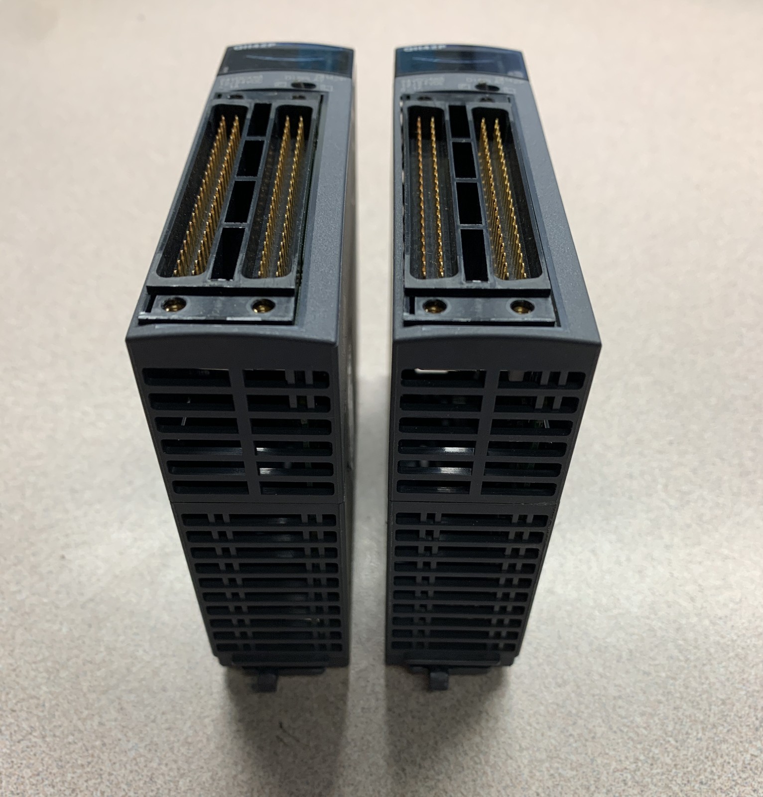 Mitsubishi MELSEC-Q Model: QH42P Input / Output Unit Lot of 2