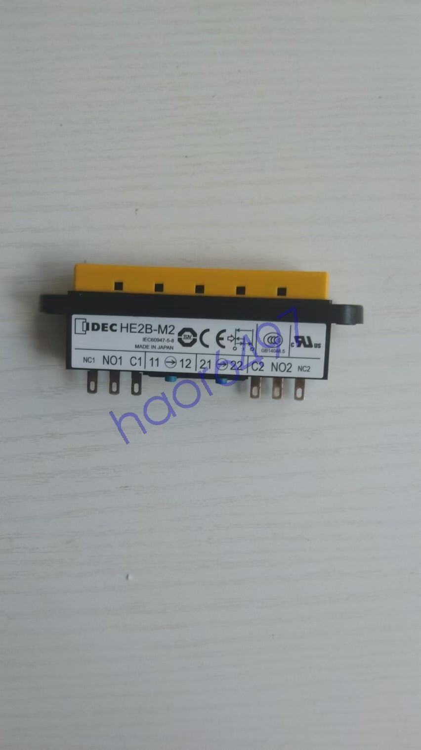 HE2B-M222 IDEC HE2B enable switch HE2B-M2