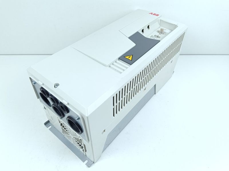 ABB ACS580-01-032A-4 Drive 400V 15kw V 1.20.1.5 TESTED & EXCELLENT CONDITION