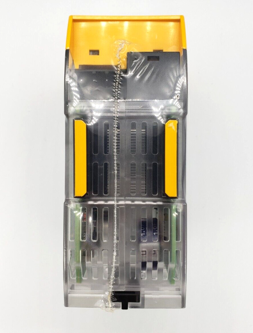 New Sealed Pilz PNOZ m B1 Controller 772101 24VDC PNOZmulti Multi Base Unit