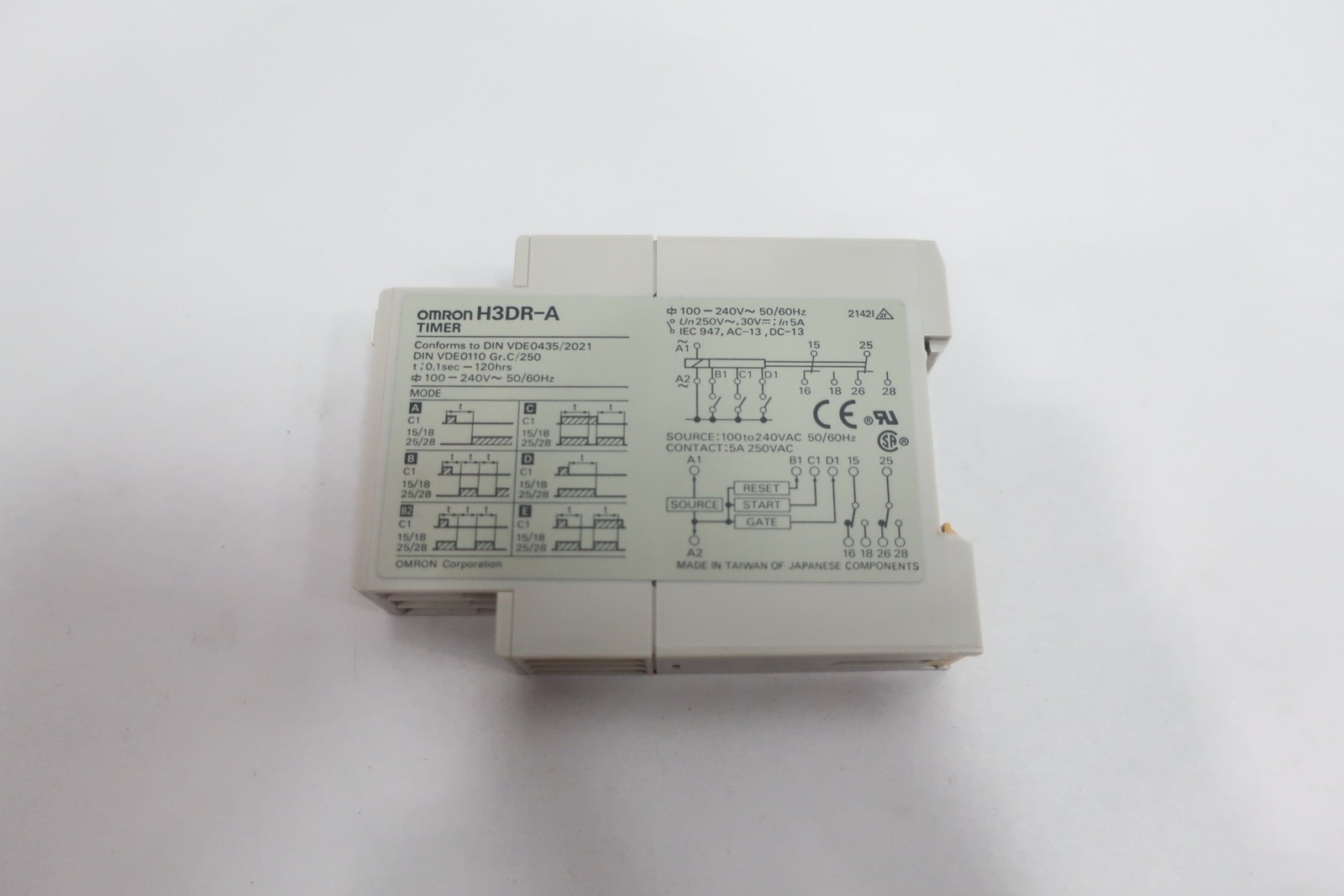 Omron H3DR-A Solid State Timer Relay 1.2sec-120hours 100-240v-ac
