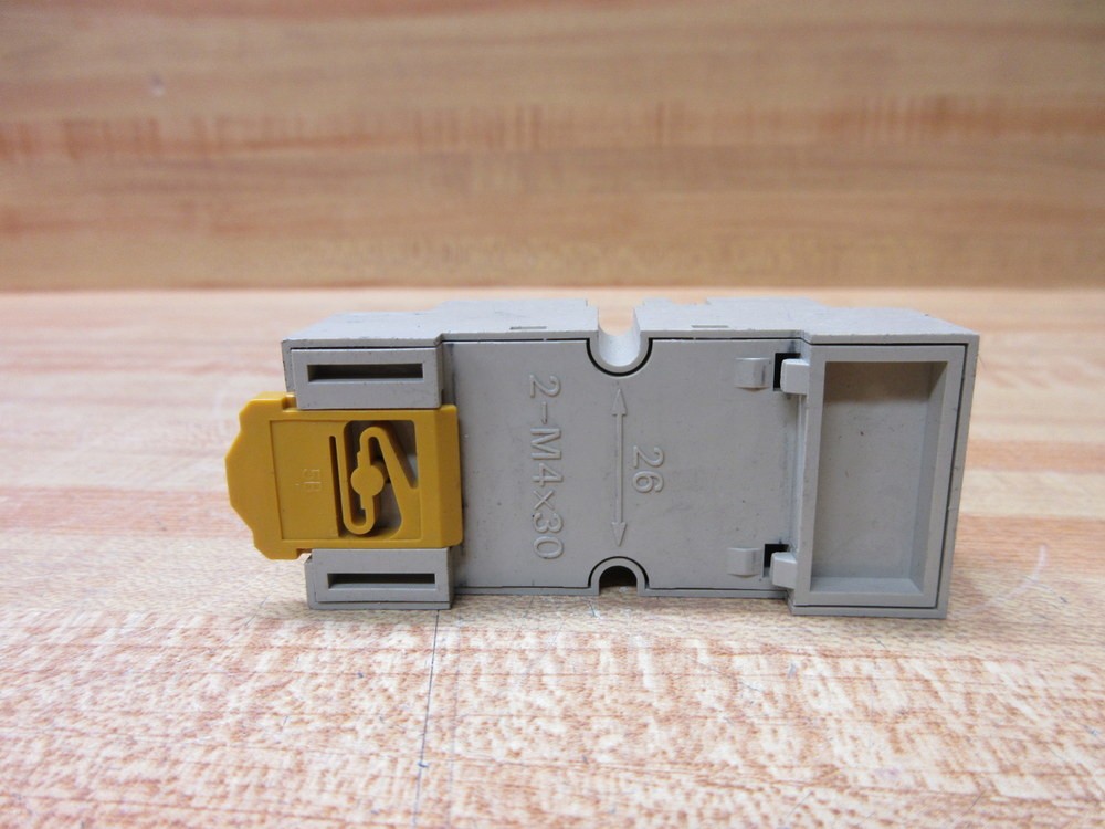 Omron PYF14A-N Relay Socket PYF14AN (Pack of 4)