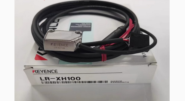 New In Box KEYENCE LR-XH100 Laser Sensor Amplifier