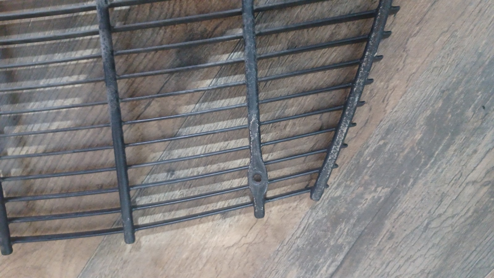 LENNOX grill / fan guard / exhaust from unit model # XC17-036-230-02 (29.5×28.5)