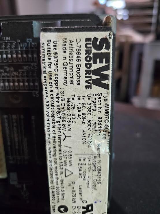 SEW Eurodrive MM07C-503-00 0,75kW 08241171 Drive Inverter Used USA $199