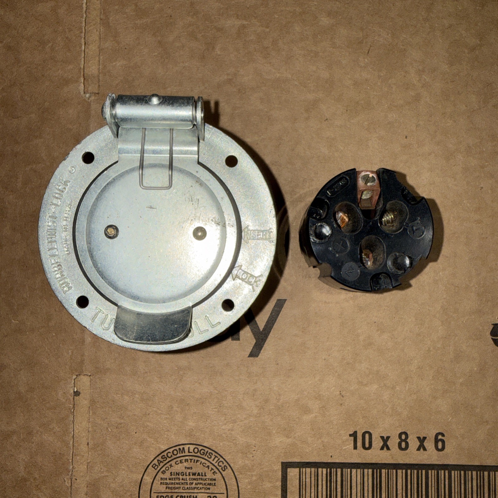 HUBBELL 3768 TWIST-LOCK FLANGED INLET WITH LIFT COVER 250VDC 600VAC 50A 4-WIRE