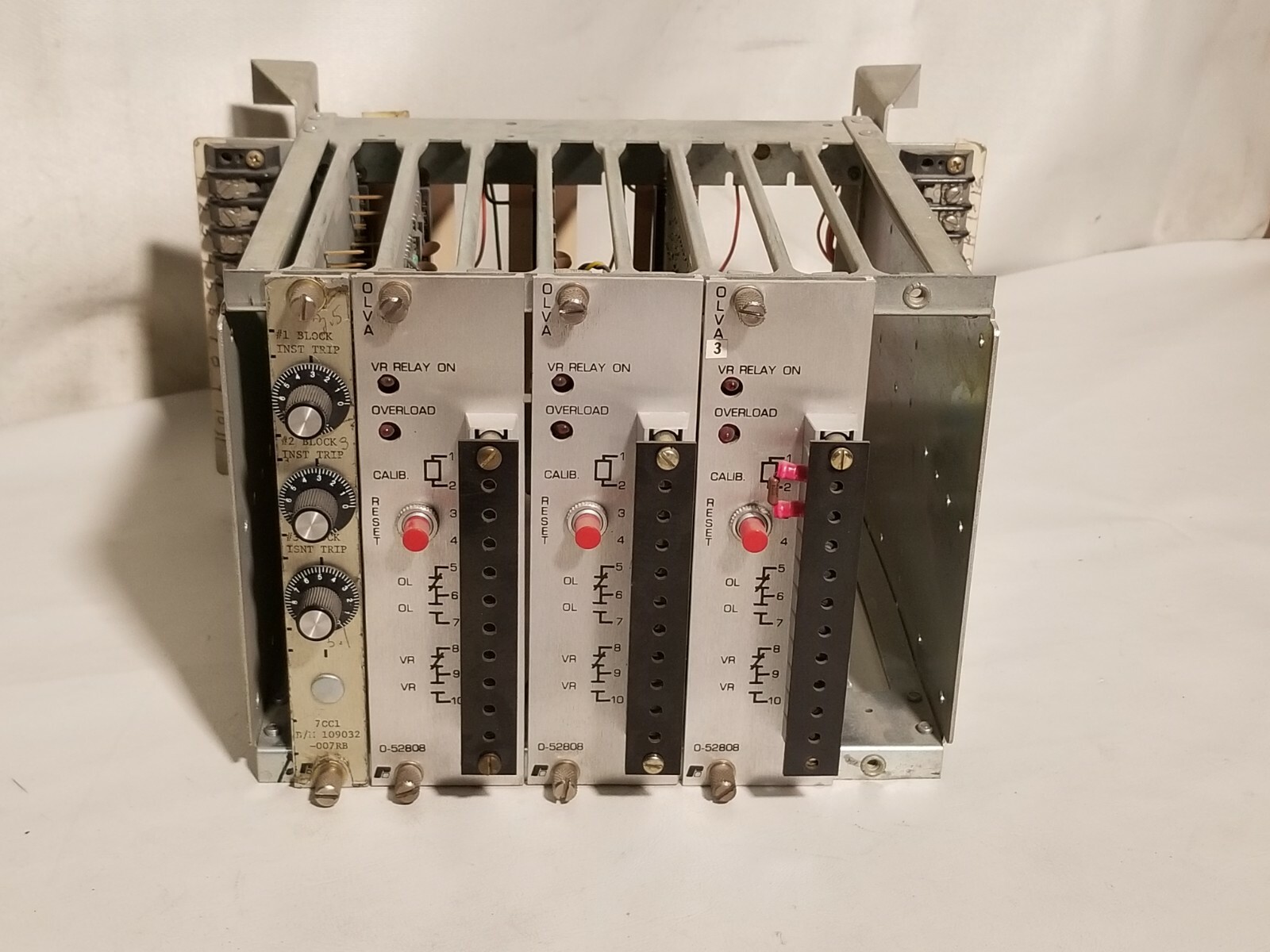 Reliance Electric 8 card slot chassis frame, 7CC1 B/M 109032-007RB, 3x 0-52808
