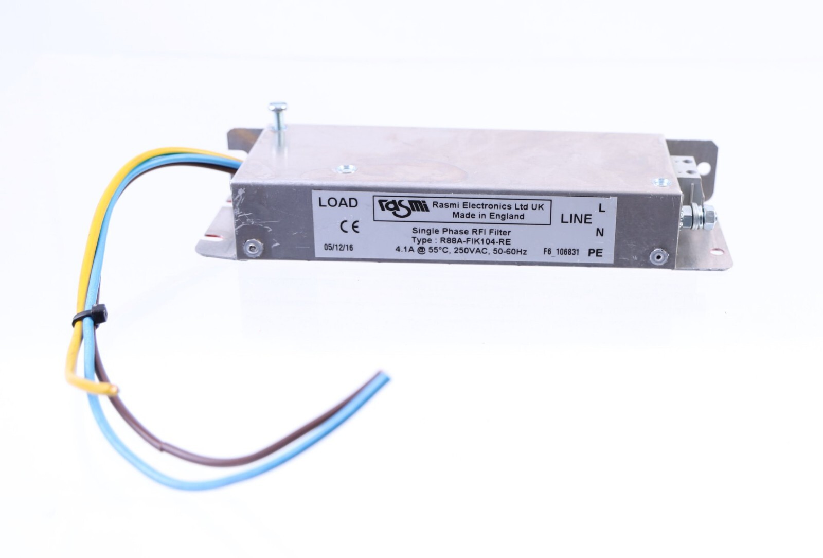 RASMI R88A-FIK104-RE