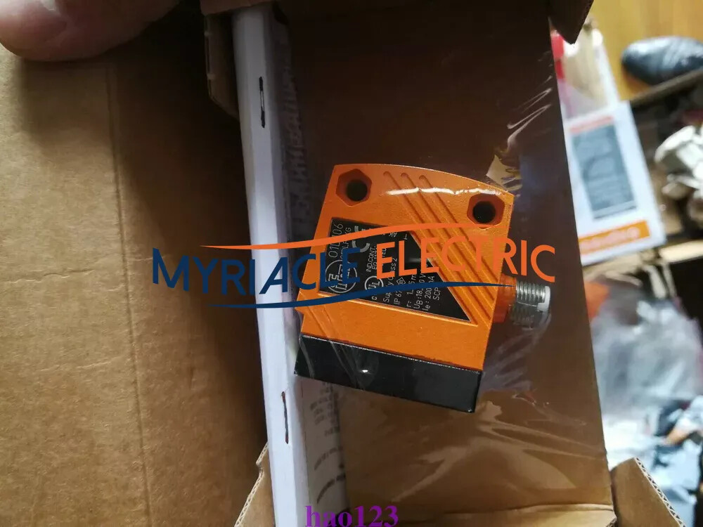 IFM O1D106 01D106 Photoelectric Sensor New One Expedited Shipping