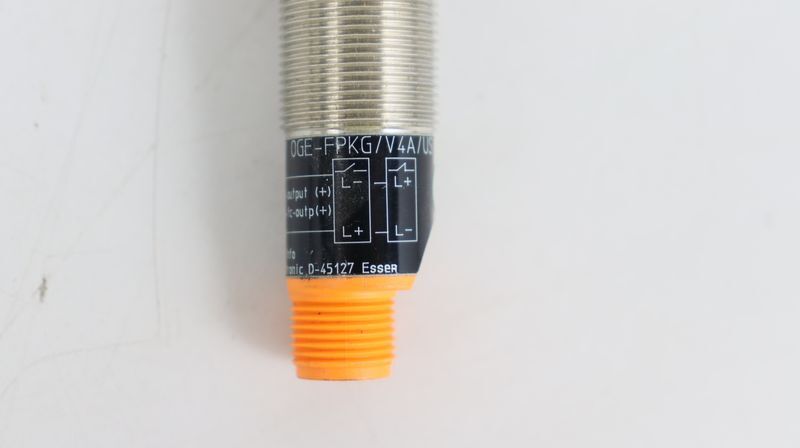 IFM Electronics OG5117 OGE-FPKG/V4A/US Optoelectronic Sensor EXCELLENT CONDITION