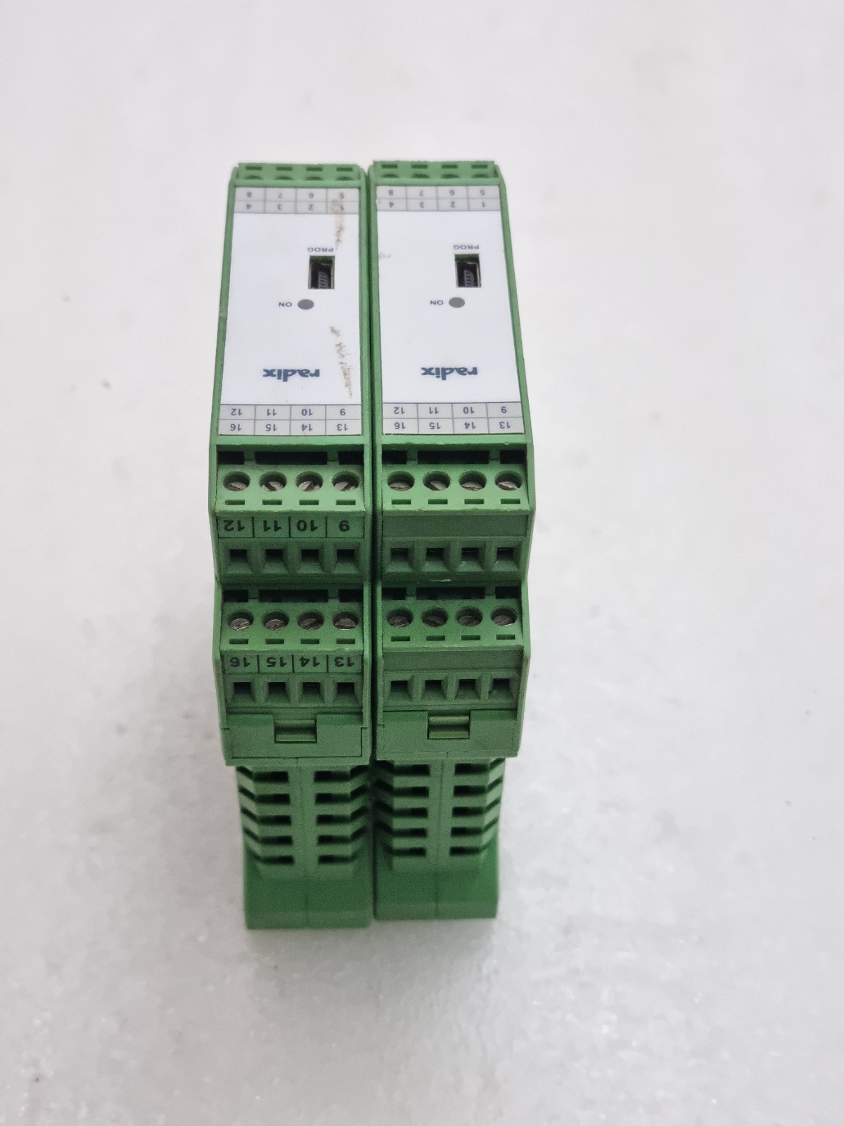 Lot Of 2 Pcs Radix Model SCC313 Signal Isolator 24Vdc