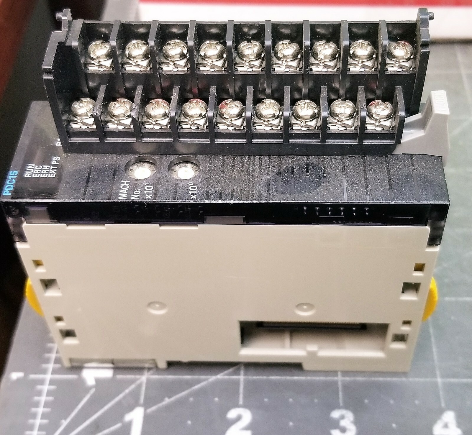 OMRON CJ1W-PDC15 ISOLATED A/D UNIT WORKING PULL MISSING DOOR [OFB3]