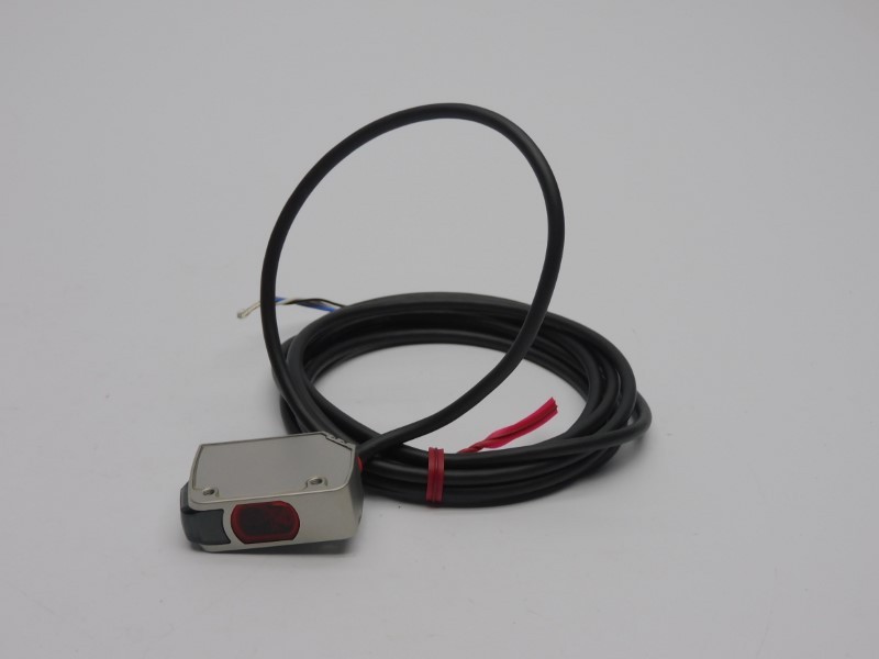 KEYENCE LR-ZB250AN*** 10-30VDC NSMP