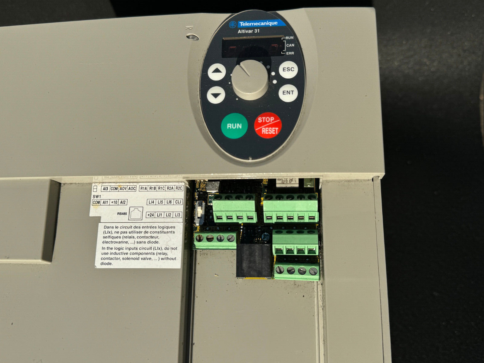 Schneider Electric. Telemecanique ATV31HD11N4A *ATV31 *11kW-15HP *Warranty-USED*