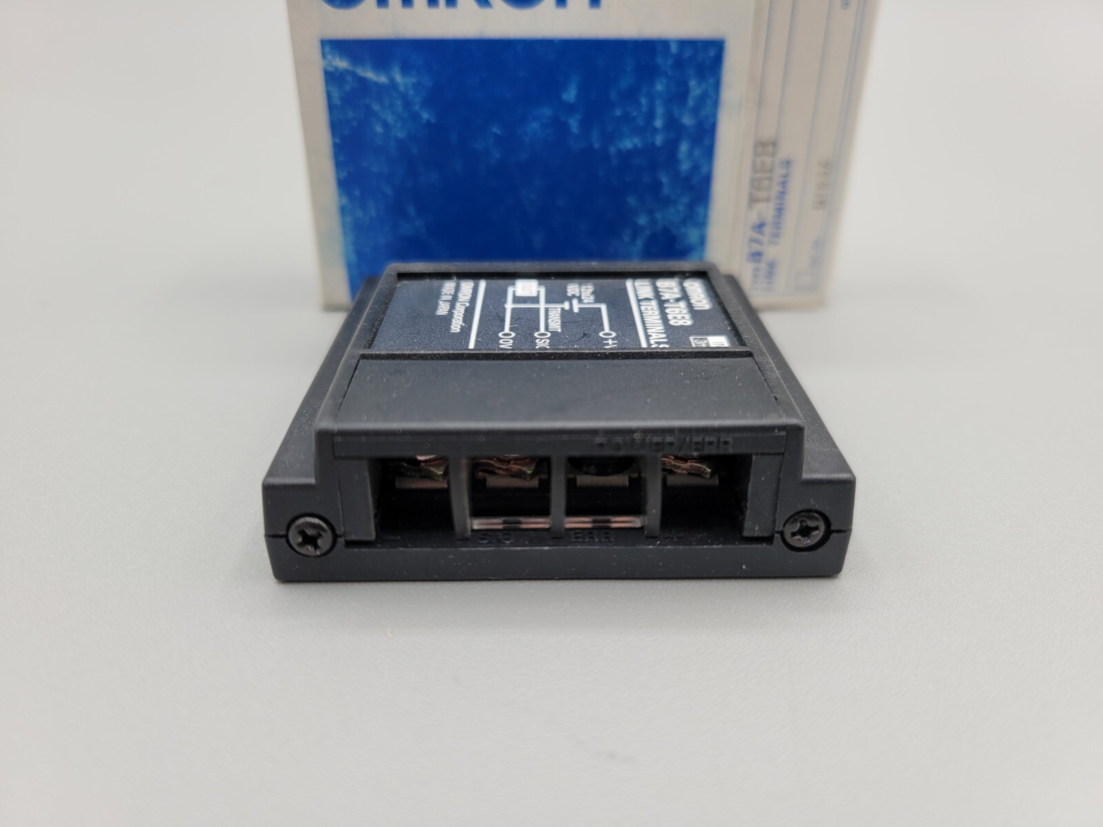 NEW OMRON B7A-T6E8 LINK TERMINAL TRANSISTOR I/O MODULE 2 WIRE 12V-24V 16 NPN 3MS