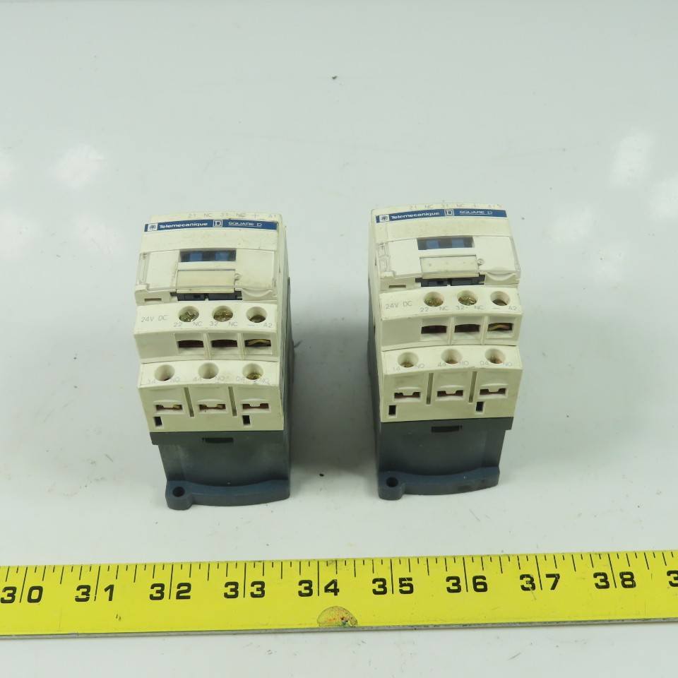 Telemecanique CAD32BD 24VDC Control Relay 10A 600V Max Lot Of 2