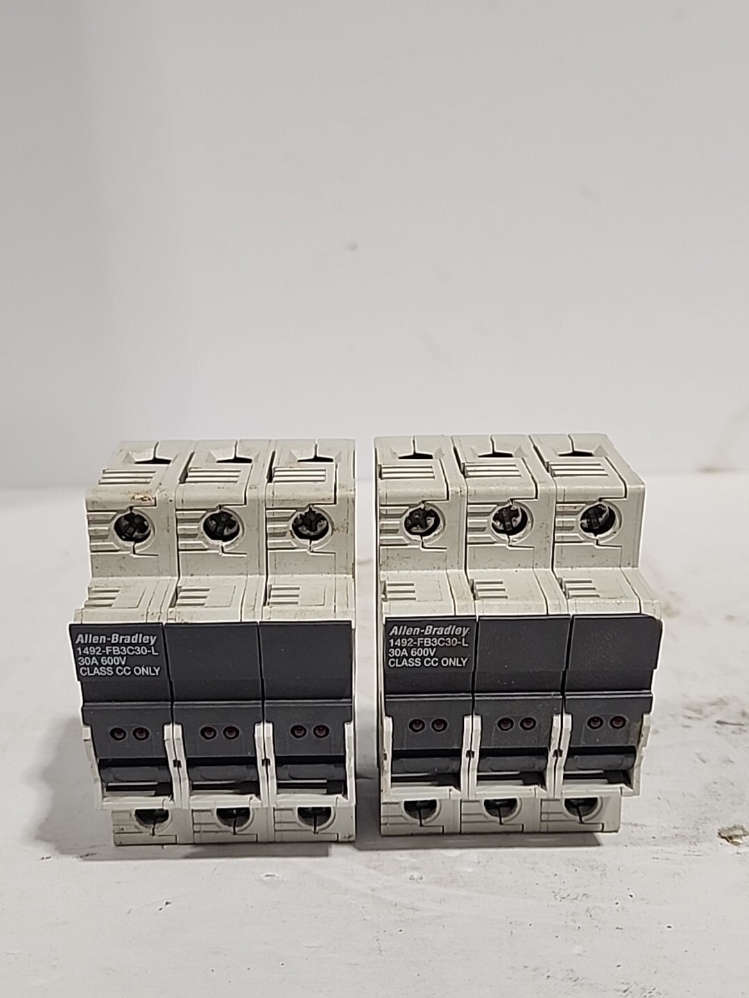 *Lot Of 2* Allen Bradley 1492-FB3C30-L 30A 3-Pole Fuse Blocks 600V AC/DC