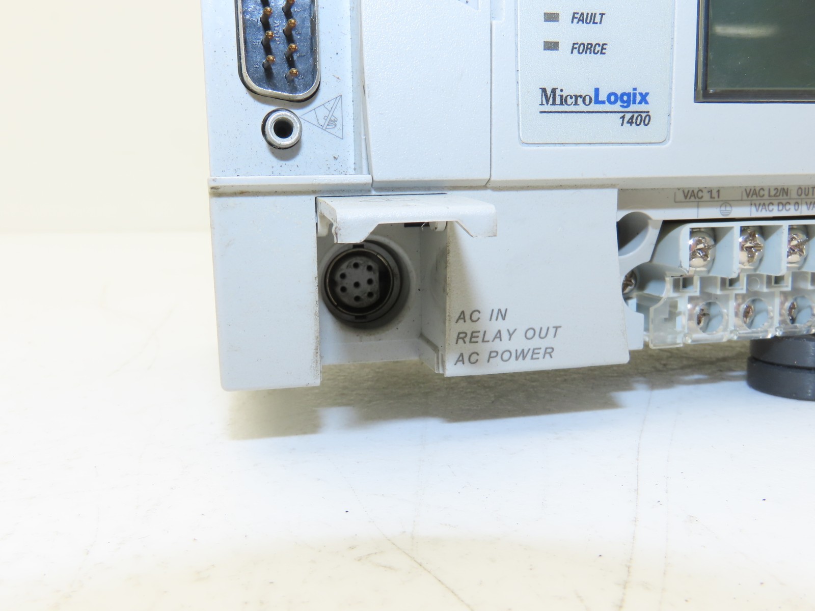 Allen Bradley 1766-L32AWA MicroLogix 1400 Controller Module 32 Point Ser B FW 15