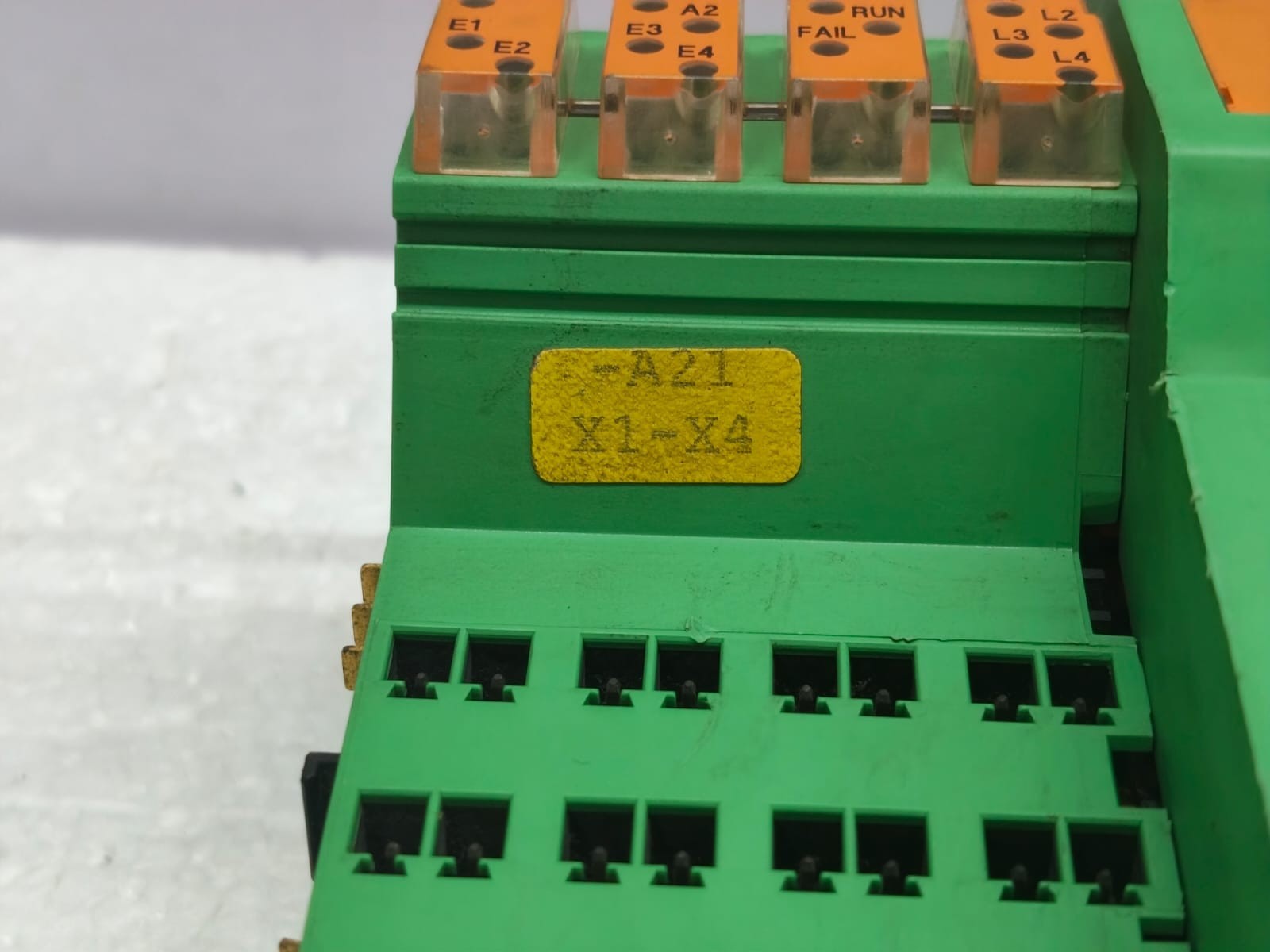 Phoenix Contact IB IL 332-128 2819134 Inline CPU Module INTERBUS Programmable