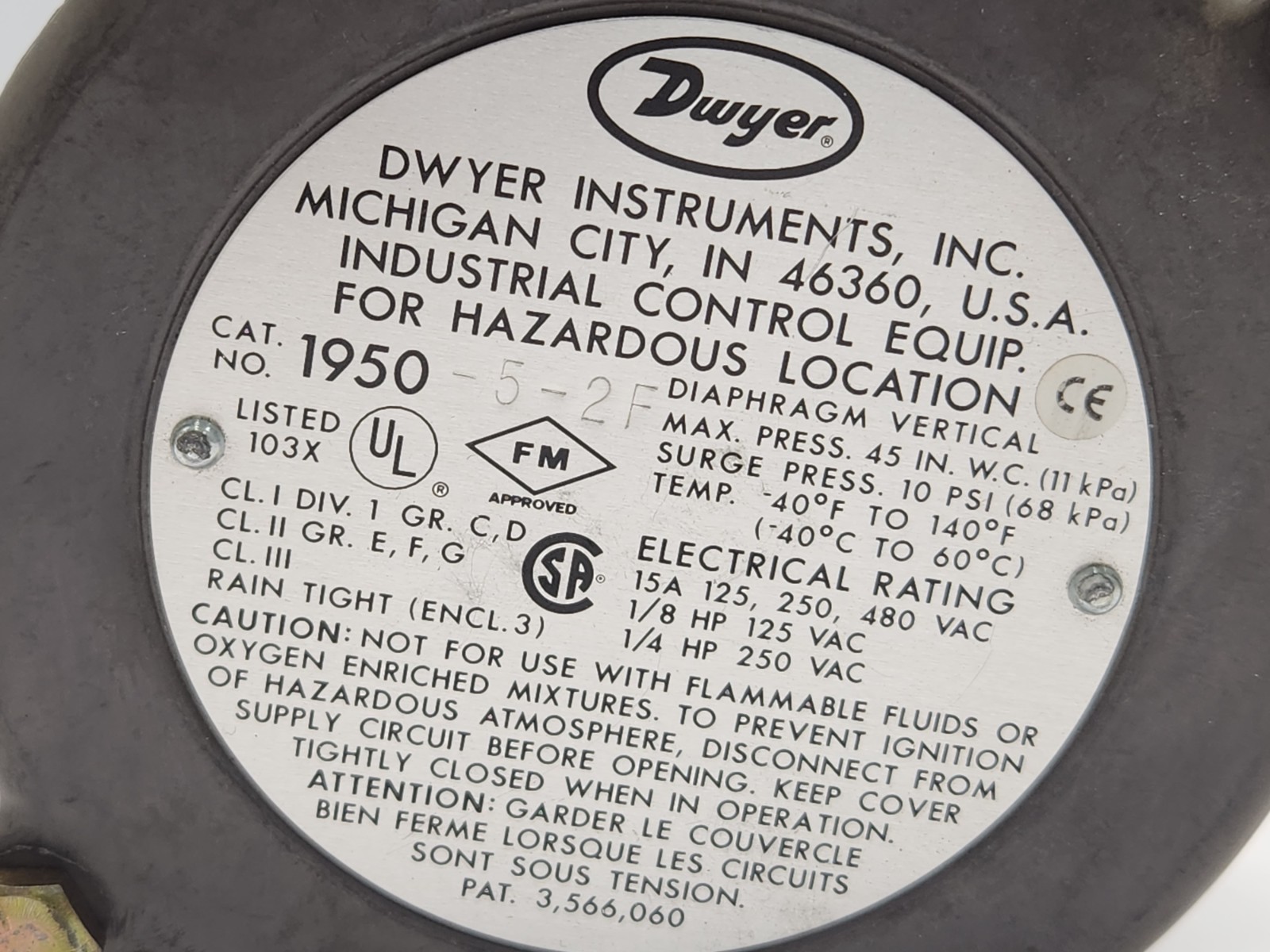 DWYER 1950-5-2F EXPLOSION-PROOF DIFFERENTIAL PRESSURE SWITCH