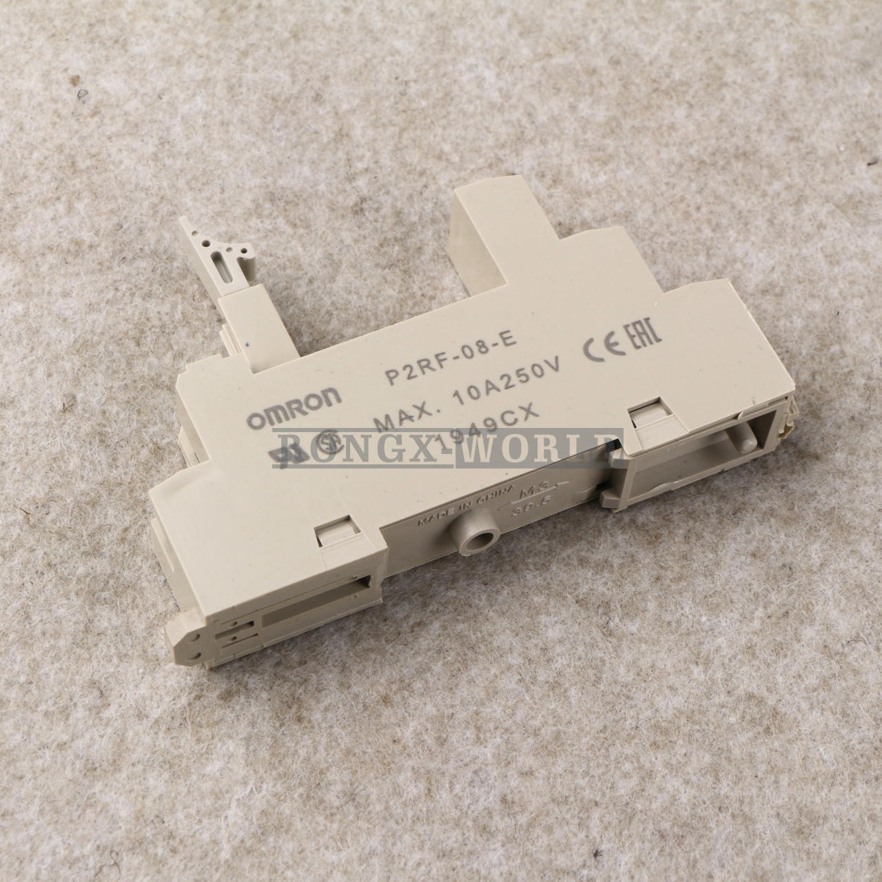 ONE NEW OMRON P2RF-08-E RELAY SOCKET BASE