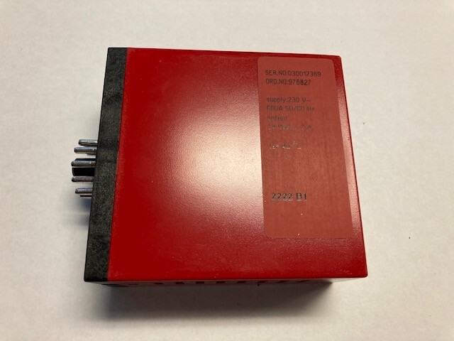 PR ELECTRONICS 2222 SWITCH MODE POWER SUPPLY 2222B1 W/ MANUAL & CASE