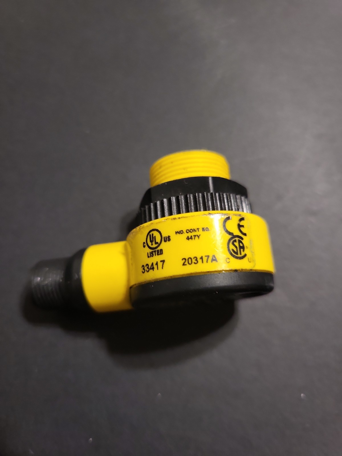 BANNER ENGINEERING T18SP6LPQ 33417 Photoelectric Switch Sensor 10-30VDC Used Con
