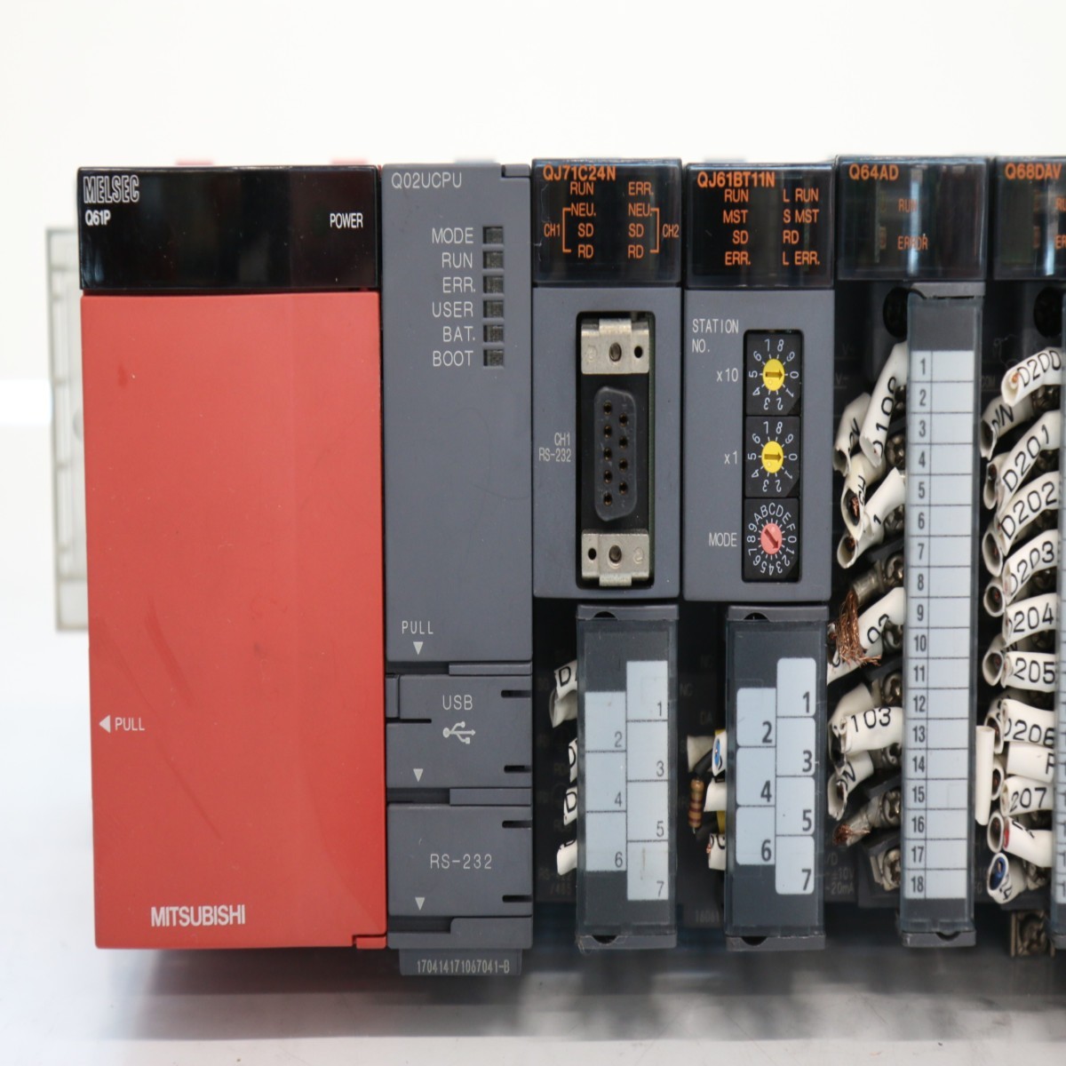 MITSUBISHI Used Q02UCPU QJ71C24N QJ61BT11N Q64AD Q68DAV Q68DAVN QD64D QX41 QY41P