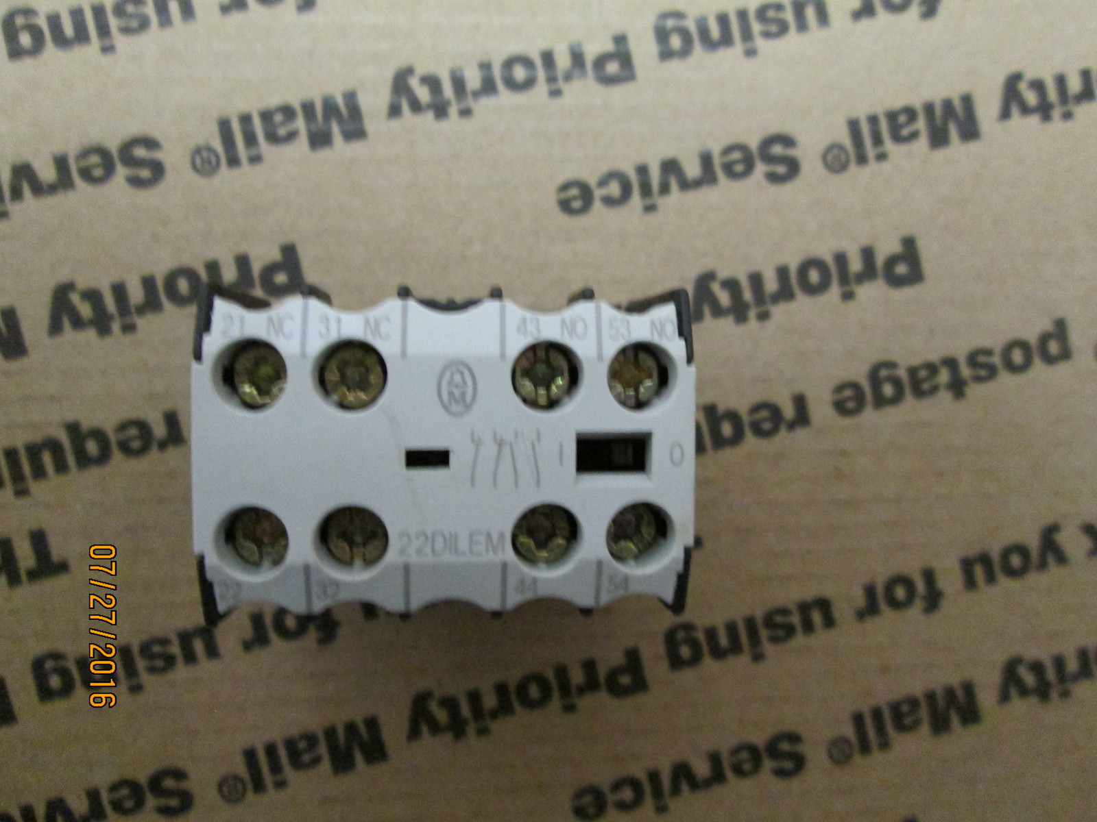 NEW OTHER, MOELLER 22DILEM, AUXILLIARY CONTACT BLOCK, 2 NO/2NC.
