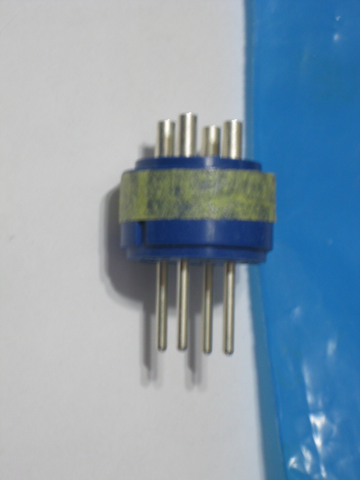 1-AMPHENOL 97-18-4P CONNECTOR 4-PIN